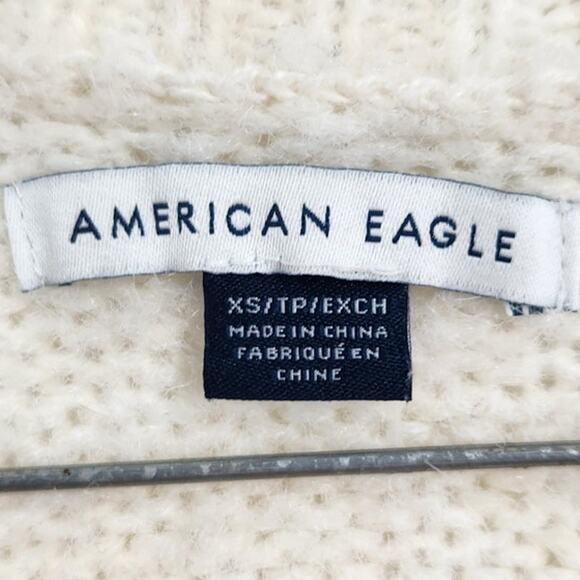 American Eagle Cream Colored Knit Cropped Sweater Womens Size Extra Small XS - Picture 3 of 4